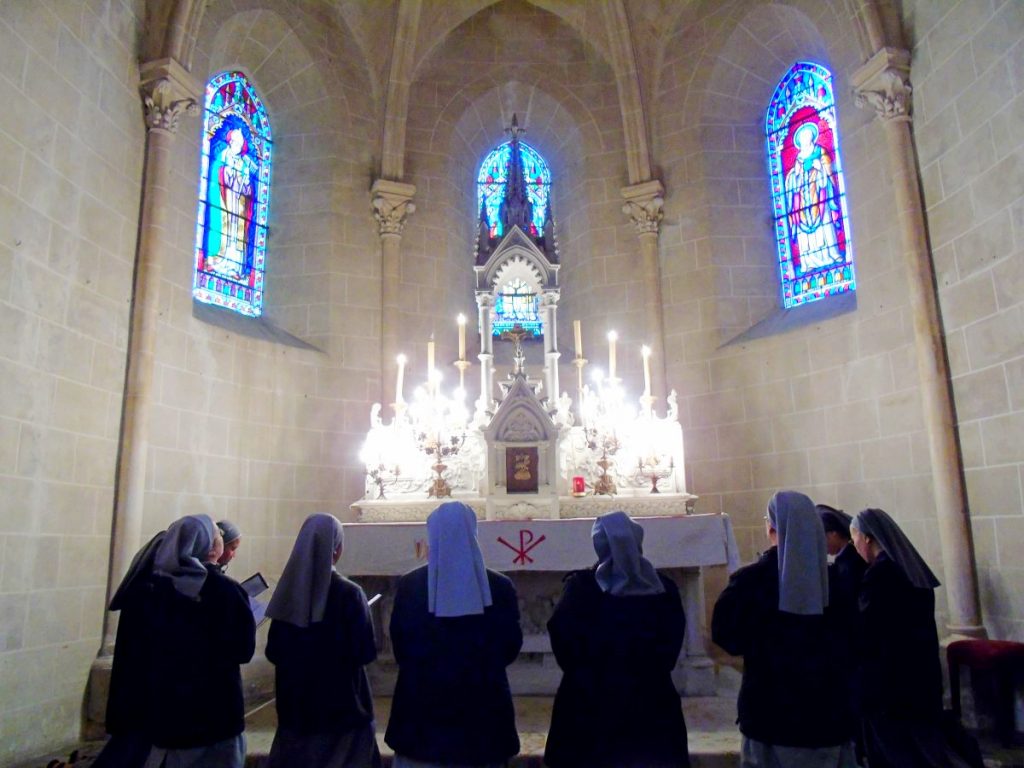 Renewing the vows in front of the Altar of Levesville